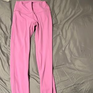Size six like new lulu lemon leggings